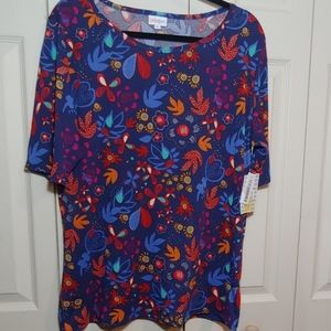 Floral LuLaRoe Gigi tee